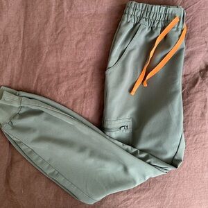 Figs high waisted Uman Relaxed Jogger scrub pants